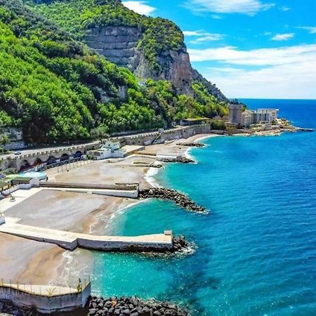 Ferienwohnung Il Rifugio Di Pozzano Castellammare di Stabia Exterior foto